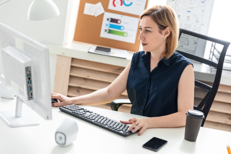 Como melhorar a ergonomia no trabalho para mais saúde